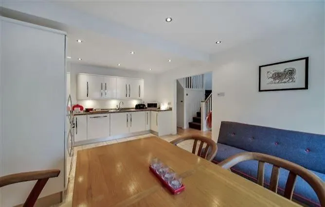 Cosy Semesterbostad Ramelton